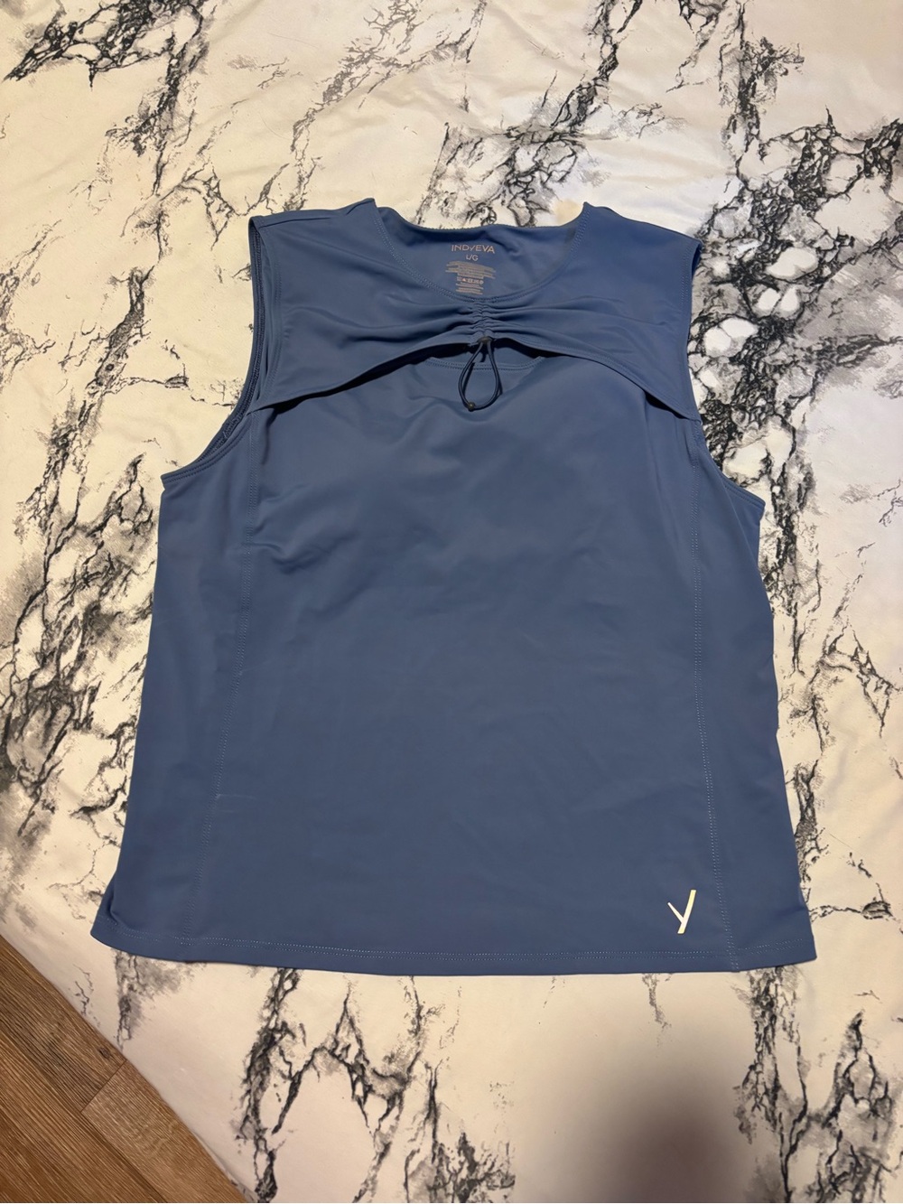 Indyeva Blue Sleeveless Active Tank with Front Keyhole